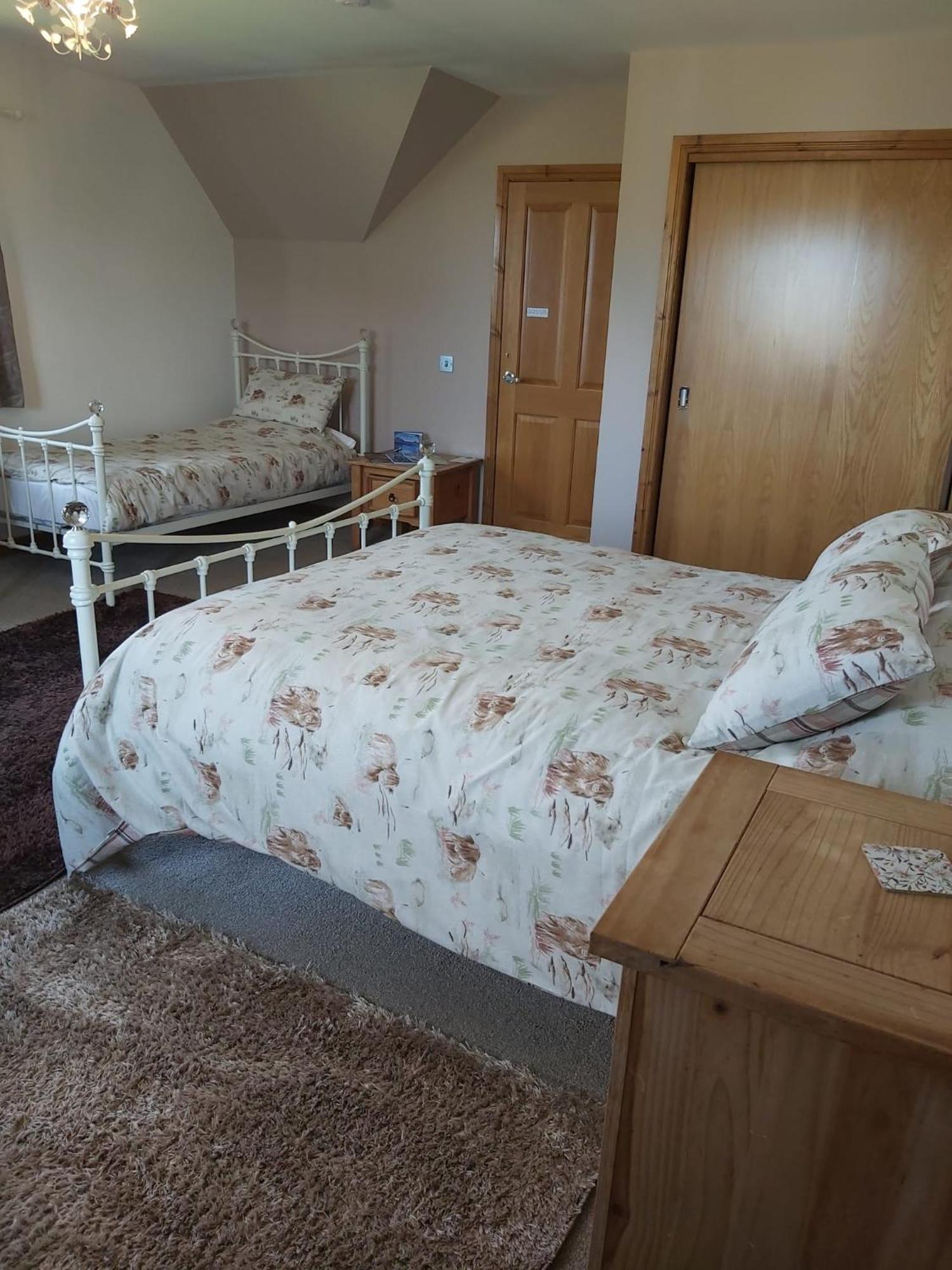 Bed and Breakfast Benview House à Staffin Extérieur photo