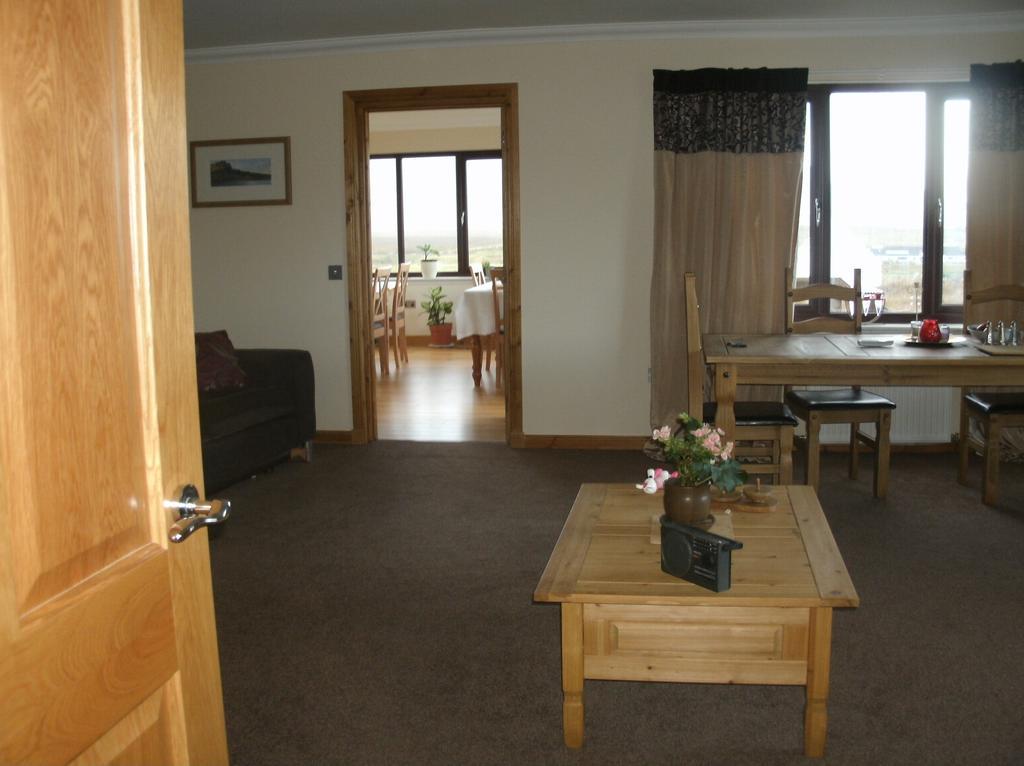 Bed and Breakfast Benview House à Staffin Extérieur photo